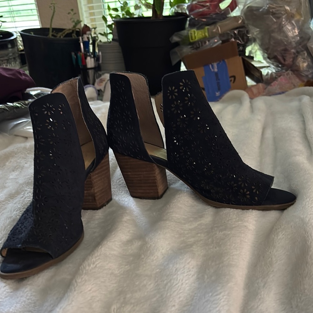 Crown & Ivy Black Heels with Perforated Design